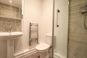 Ensuite- click for photo gallery